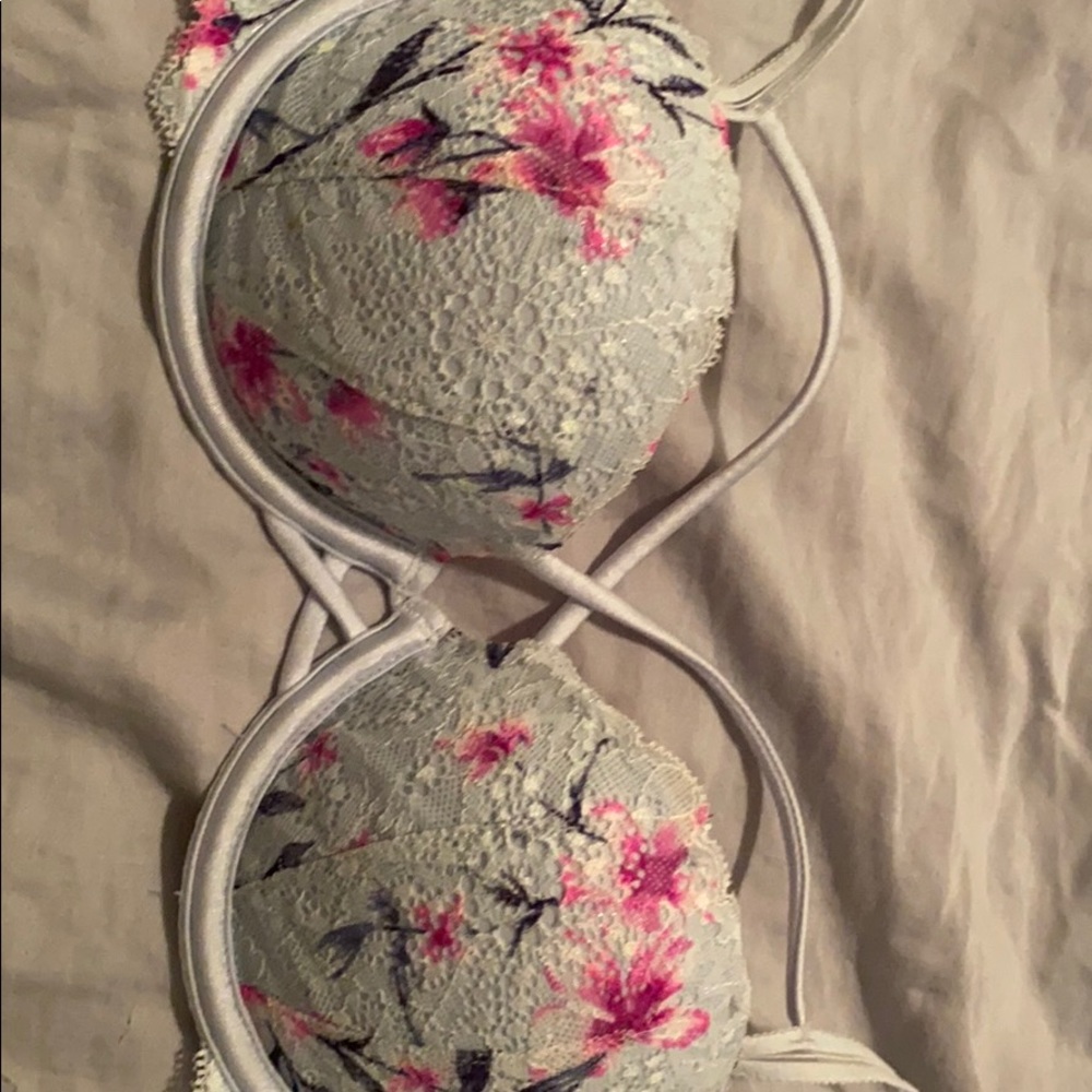 Victoria’s Secret bra